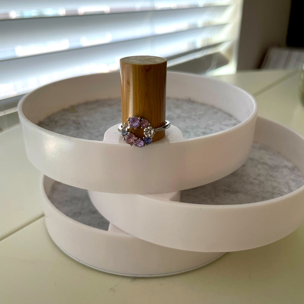 Fragrant Jewels Ring size 8